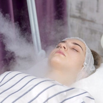 How To Use a Facial Steamer Properly